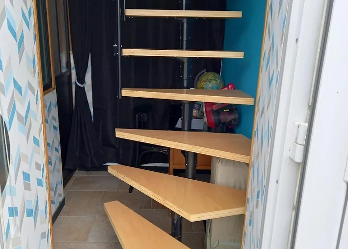 Dans Longere En Pierre A La Campagne * Saint-Ovin